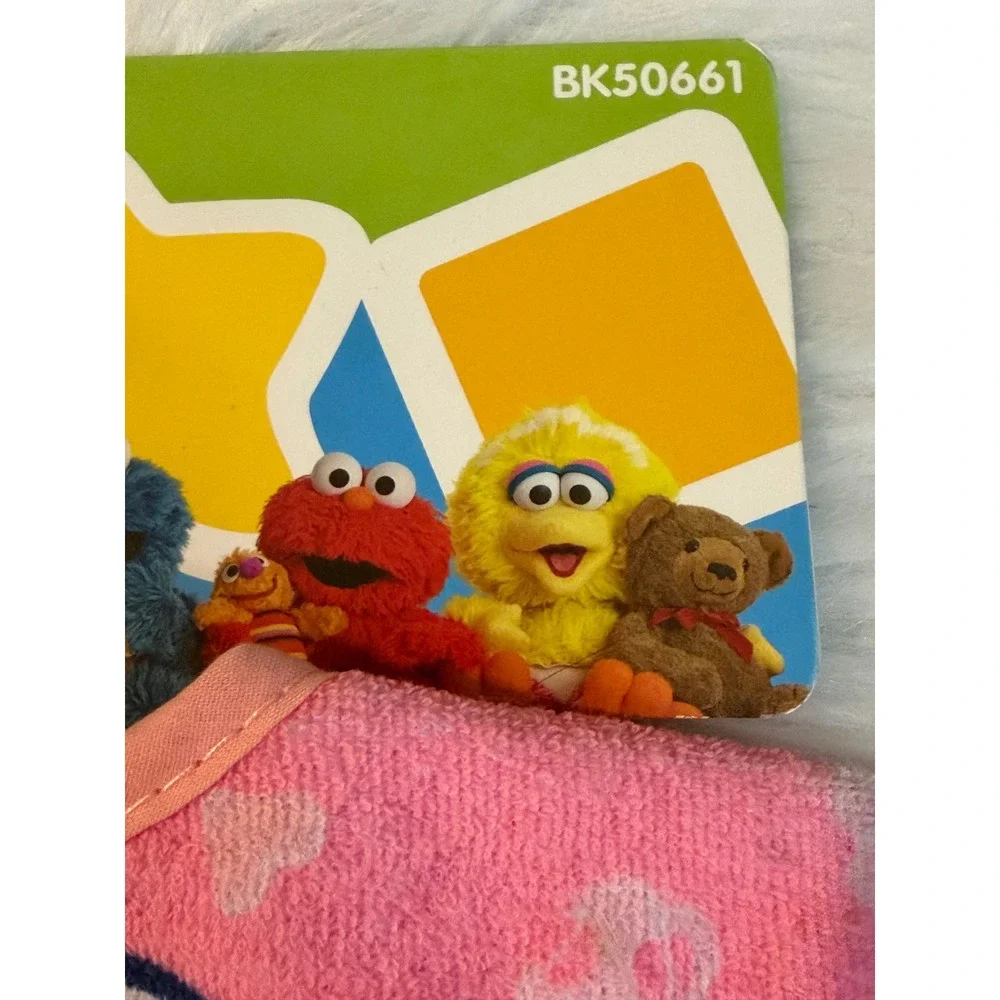 Sesame Beginnings Elmo Terry Bib Pink Floral 0+ Months BK50661 Sesame Street
